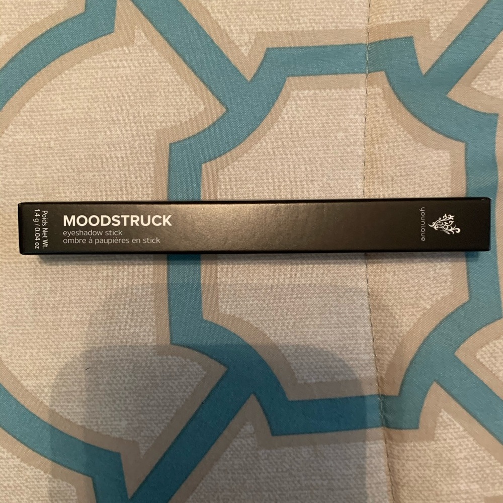 Younique Moodstruck Eyeshadow Stick
